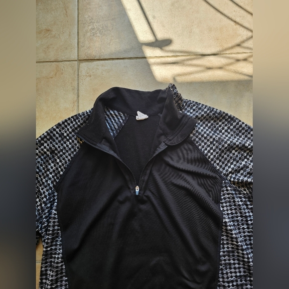 Athletic Works Quarter Zip Workout Top - Picture 6 of 6